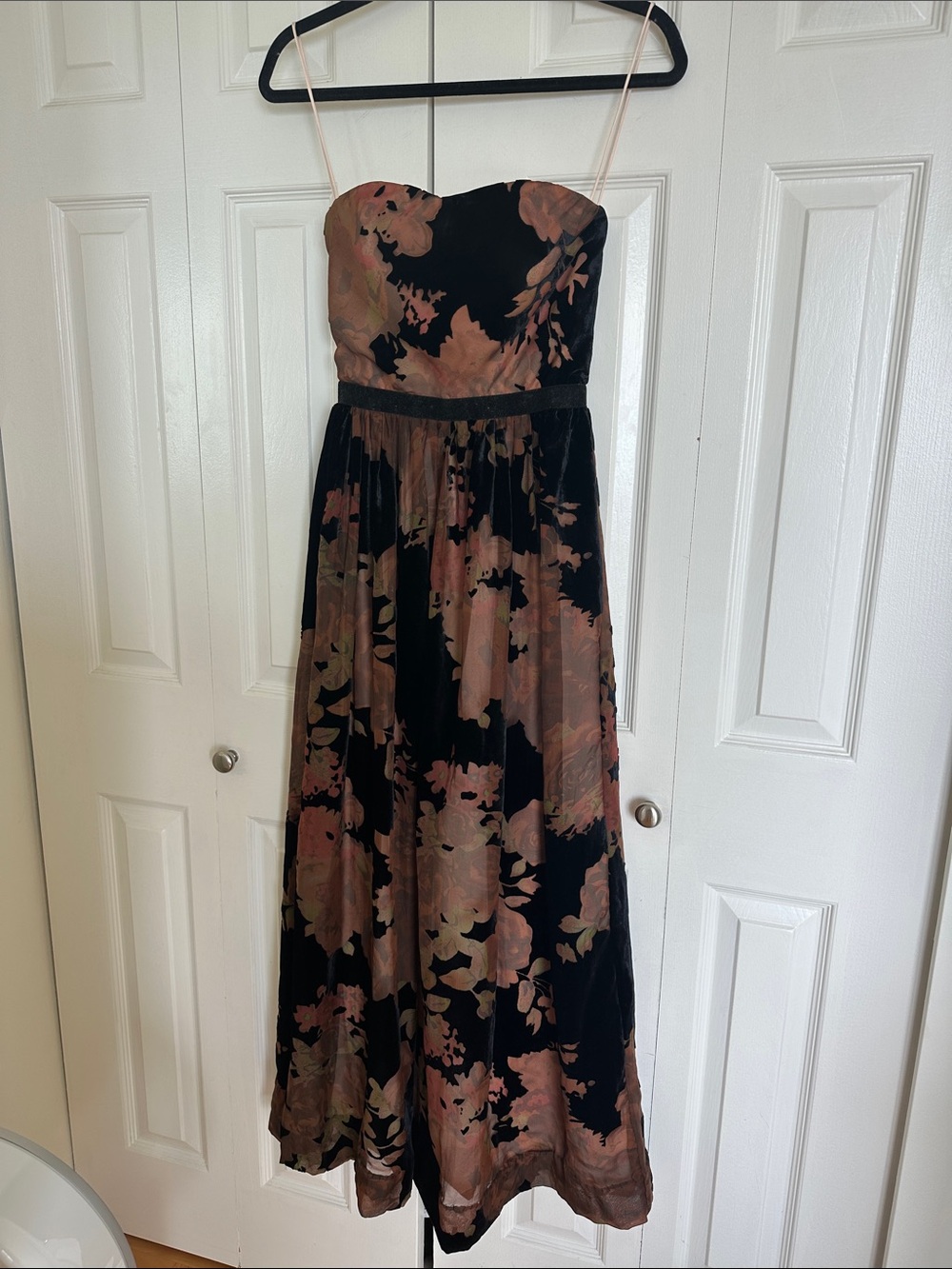 Anthropologie ERIN by Erin Fetherson Rosalind velvet gown. Size 0